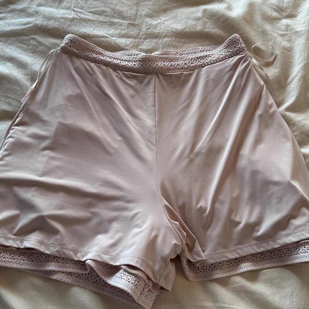 PatBO Cream Crochet High-Waist Shorts - Picture 7 of 7